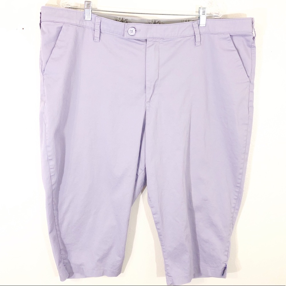 Lee Riders Lavender Capris Size 24W